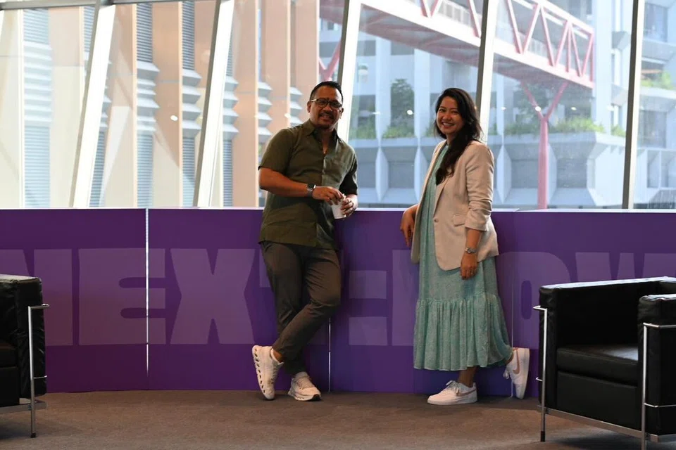 Dr Erlyani baru-baru ini dilantik Penasihat M³+@ Punggol atau setelah berkhidmat sebagai naib pengerusi sebelum ini. Beliau bergambar bersama pengerusi M³+@ Punggol, Encik Johann Johari.