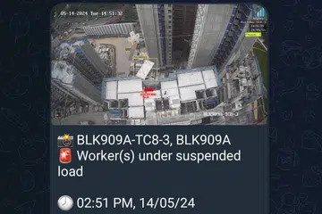 Makluman akan dihantar dengan segera ke telefon bimbit penyelia keselamatan tapak jika sistem kecerdasan buatan (AI) mengenal pasti tingkah laku yang mempunyai risiko menimbulkan bahaya, sekali gus mendorong penyelia itu mengambil tindakan pantas dan menyelesaikan isu tersebut.