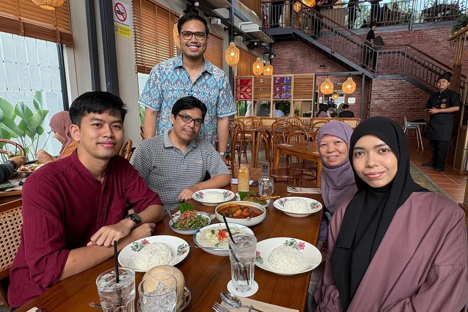 Rembayung, Khairul, Aming