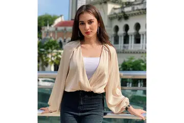 TAMBAH PEMINAT: Anna bersyukur semakin dikenali peminat Malaysia dan Indonesia selepas muncul dalam drama bersiri 'Melur Untuk Firdaus' yang disiarkan TV3. - Foto INSTAGRAM ANNA JOBLING
