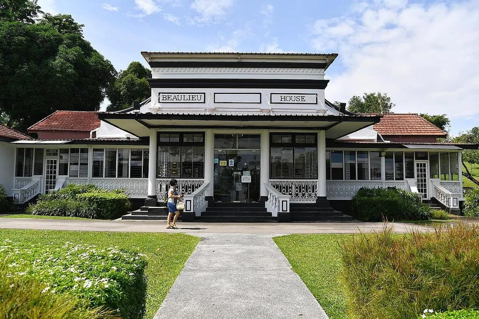 SEJARAH: Beaulieu House ditampilkan di jejak warisan sepanjang lima kilometer yang menyusur sejarah Sembawang Naval Base. - Foto BH oleh CHONG JUN LIANG