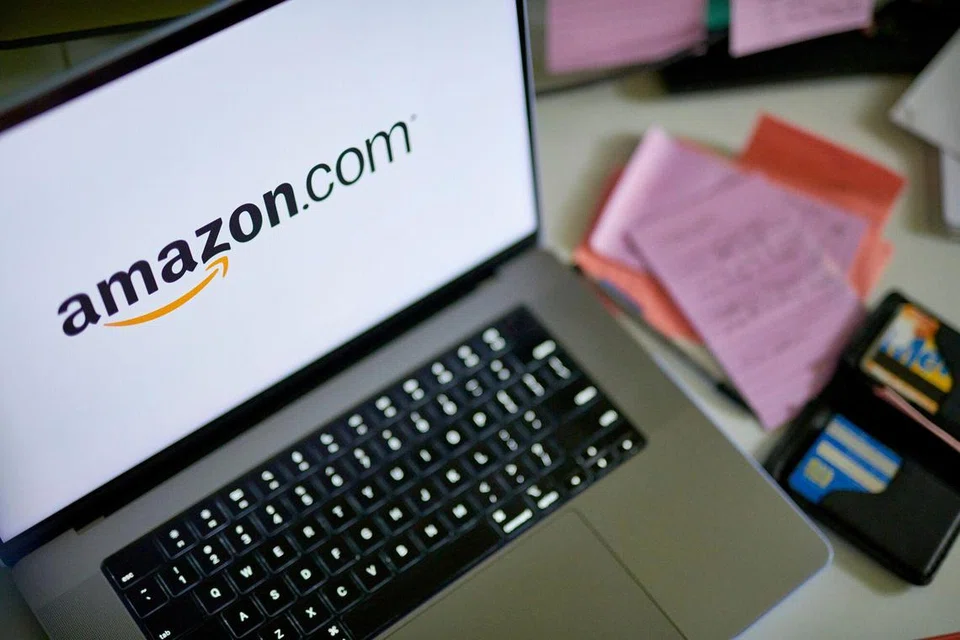 TEROKA RUANG AI: Gergasi teknologi Amazon membuat pelaburan besar dalam syarikat permulaan Anthropic yang sedang membangunkan produk kecerdasan buatan (AI) canggih.