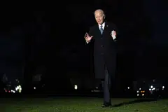 KHUATIRI TRUMP: Presiden Joe Biden khuatir jika Encik Donald Trump kembali berkuasa kerana didakwa akan membahayakan sistem demokrasi Amerika Syarikat.  
