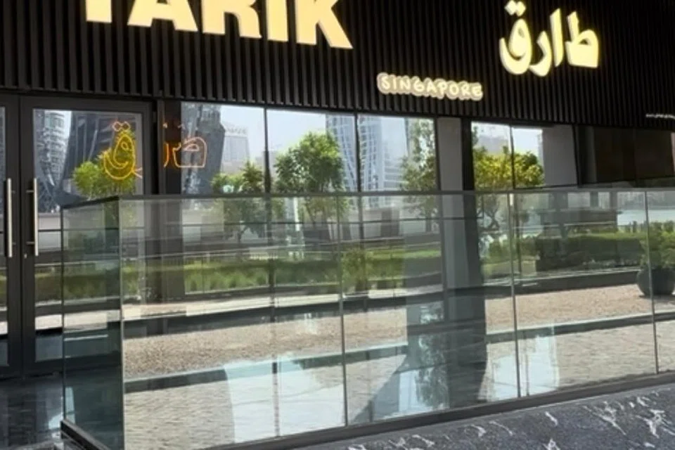 Tarik ingin menonjolkan kepada pasaran Dubai bahawa ia jenama yang berasal dari Singapura dan bakal kenalkan hidangan ikonik seperti nasi lemak dan nasi ayam.