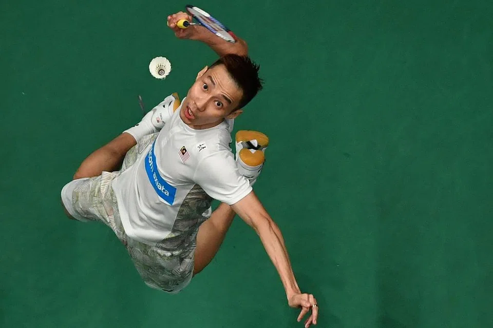 SEDANG DIRAWAT: Lee yang kini sedang dirawat di Taiwan sedang berehat dan beransur pulih, semasa perlawanan menentang Tommy Sugiarto dari Indonesia di pertandingan Badminton Terbuka Malaysia di Kuala Lumpur pada 30 Jun 2018.
