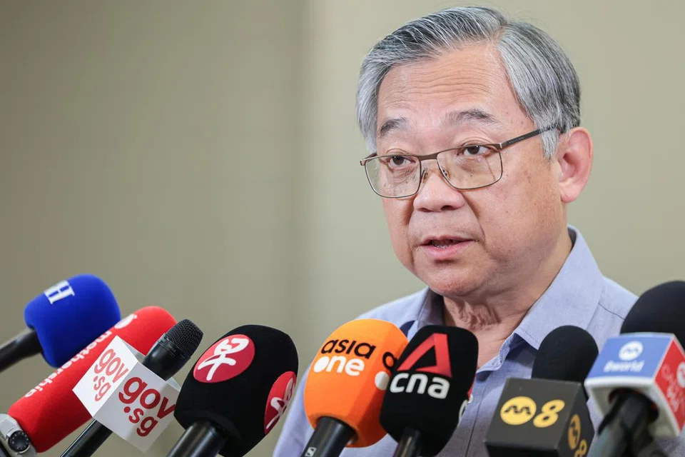 sert, gan kim yong, pekerjaan, lulusan baru 