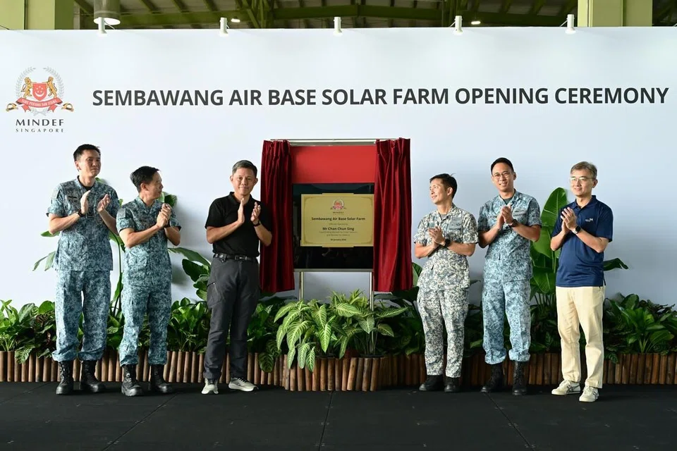 Ladang solar, SAF, Pangkalan Udara Sembawang, Chan Chun Sing