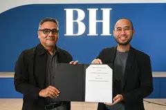 Memorandum Persefahaman (MOU) mengenai dermasiswa itu dimeterai Editor BH, Encik Nazry Mokhtar, dan Pengarah Eksekutif AMP, Encik Mohksin Rashid pada 8 Januari di bilik berita BH.