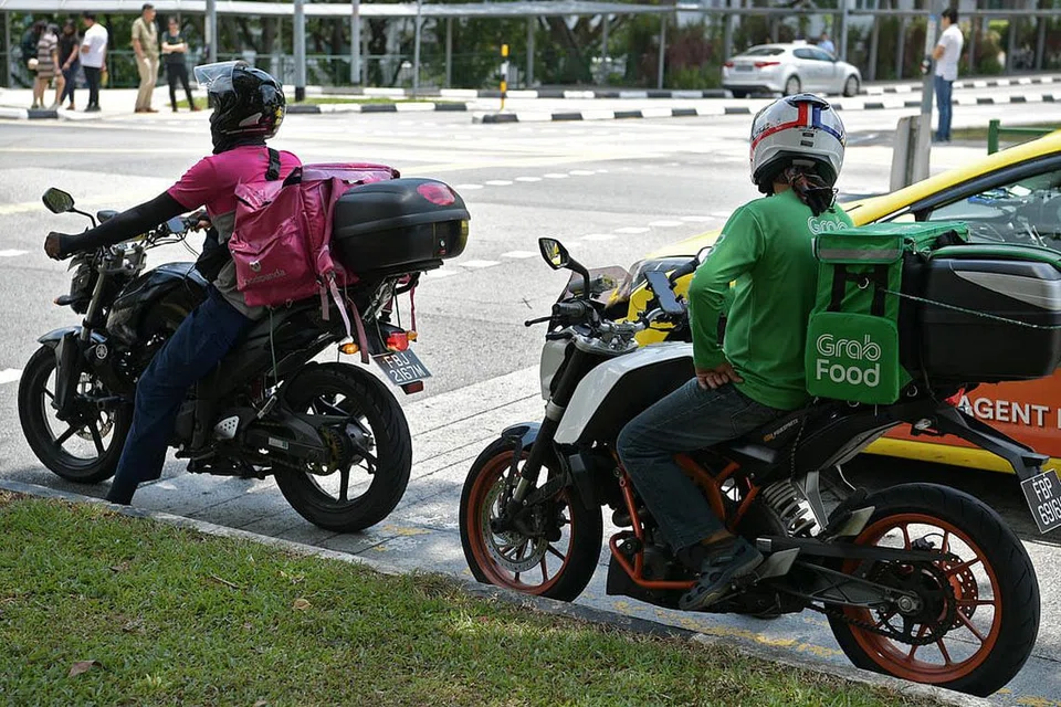 PEKERJA 'GIG': Ekonomi 'gig' juga kian popular kerana ia menyediakan sumber pendapatan alternatif bagi mereka yang tidak sesuai bekerja sepenuh masa. - Foto fail ST