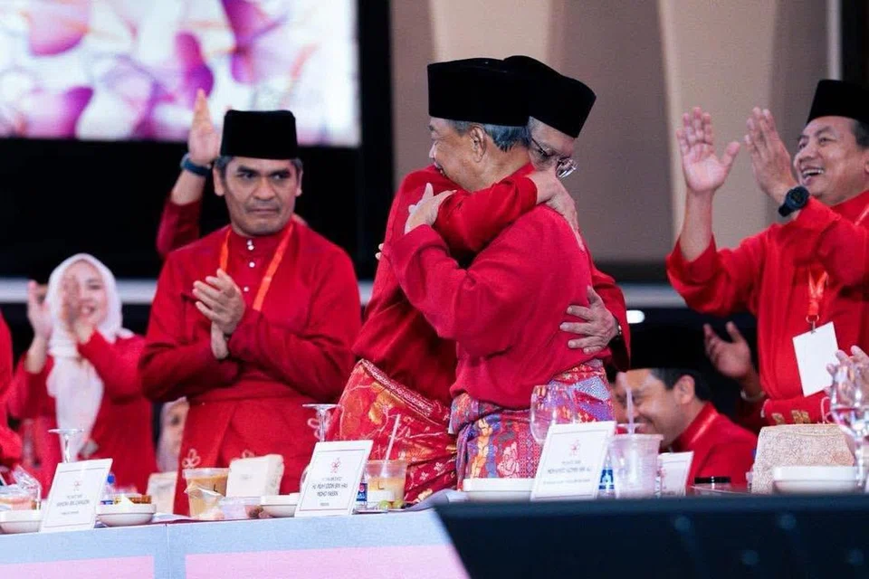 Malaysia, Parti Pribumi Bersatu Malaysia, Bersatu, Muhyiddin Yassin, Hamzah Zainudin