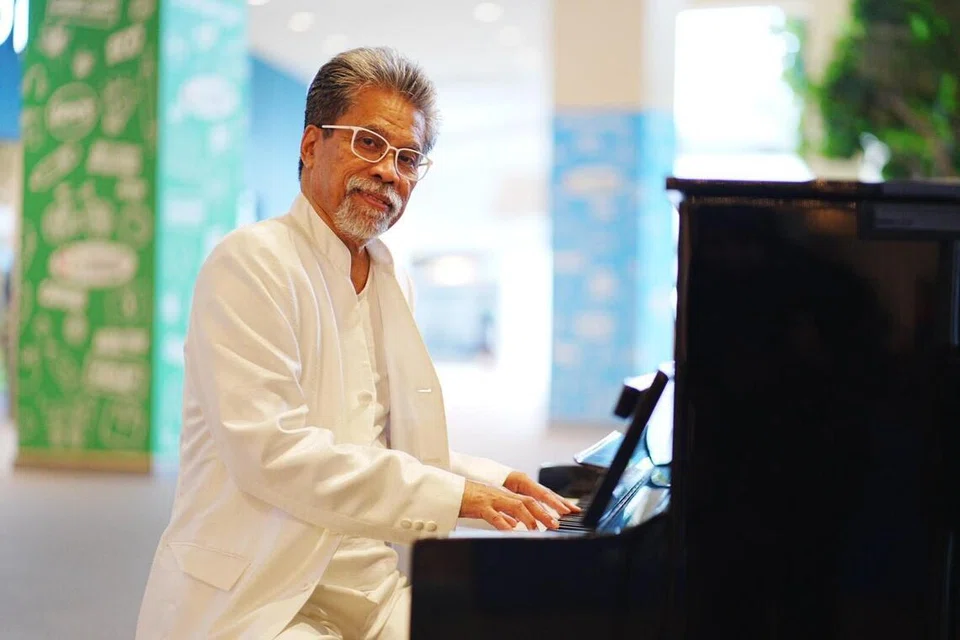 Encik Sujono Zubir, Zubir Said, SISF