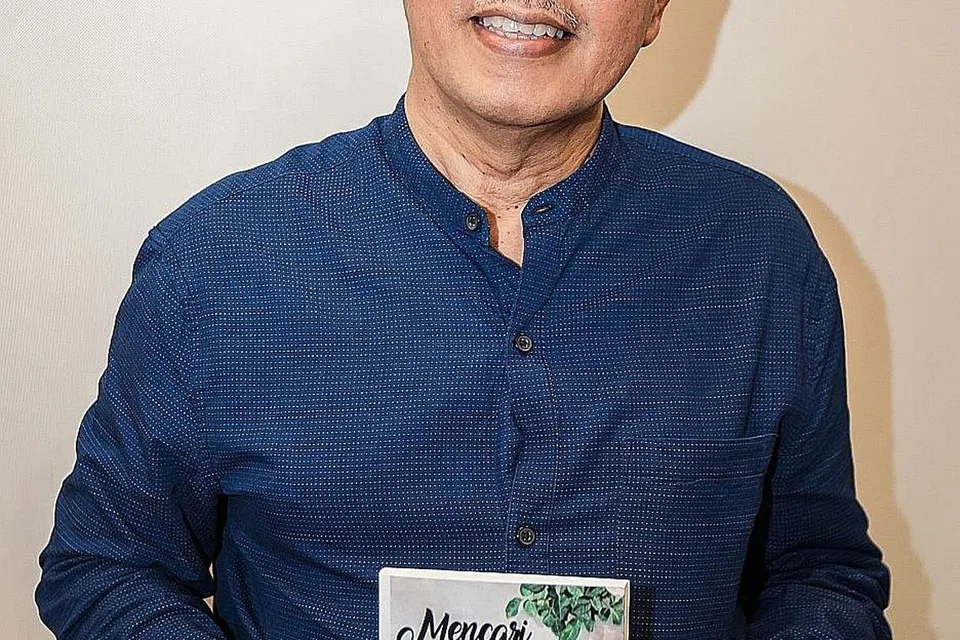 ROHMAN MUNASIP: Berpandangan bahawa ruangan sastera akhbar lazimnya menjadi tapak permulaan penulis berbahasa Melayu Singapura. - Foto fail