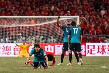 skuad Singa, latihan, bola sepak, Dubai, konflik Timur Tengah