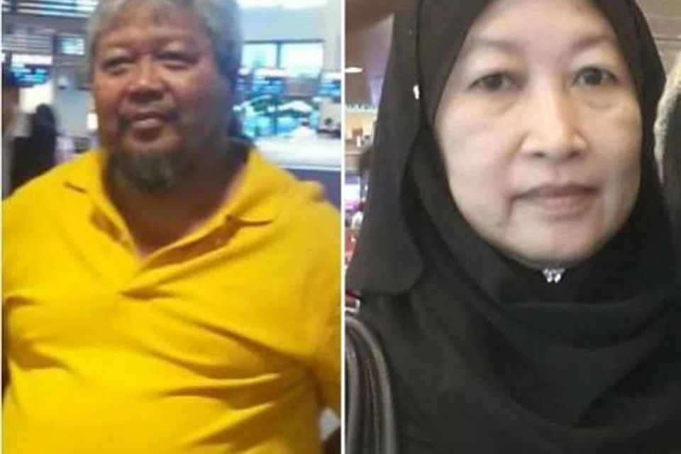 DIBAWA UNTUK DIKEBUMIKAN: Jenazah Allahyarham Rahman Samad dan Allahyarhamha Hamidah Sirat dibawa ke Pusara Abadi sekitar 5.30 petang semalam dari rumah anak pasangan itu di Hougang. Kiri ialah gambar pasangan suami isteri ini yang terkorban selepas terlibat dalam nahas di TPE kelmarin. - Foto BH oleh ERVINA MOHD JAMIL & FACEBOOK NORAINI NOR 