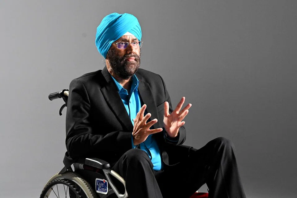 Mantan setiausaha Mercy Relief, Encik Satwant Singh, menggambarkan keadaan huru-hara serta ketabahan penduduk Aceh setelah wilayah mereka musnah akibat bencana paling dashyat yang pernah beliau lihat.