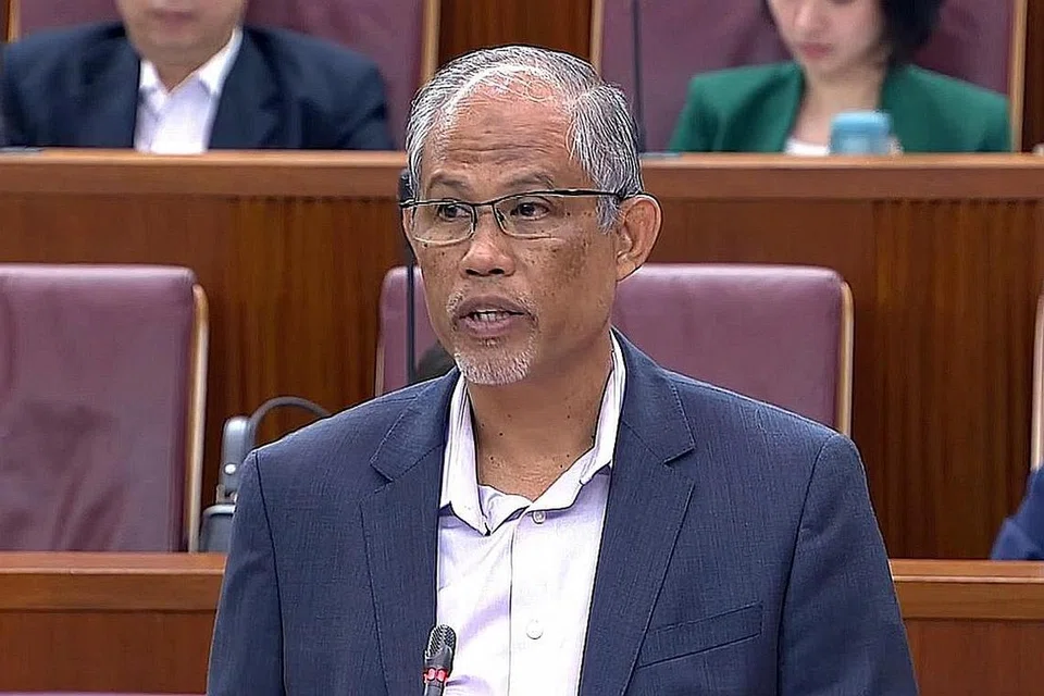 ENCIK MASAGOS: Semua air minum diuji di mana sahaja untuk memastikan ia memenuhi piawaian pengawalseliaan yang diutarakan sebelum ini.
