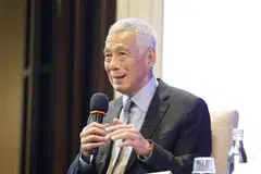 Menteri Kanan, Encik Lee Hsien Loong.