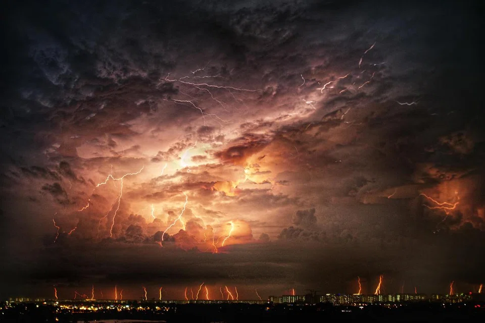 PUTARAN ALAM: Guruh dan petir antara permainan alam yang menentukan cuaca, menjejas kehidupan (Gambar hiasan)