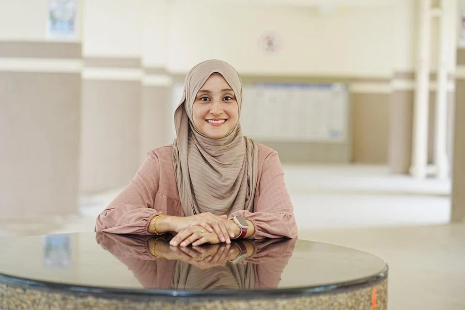 Cik Alia turut menekankan pentingnya usaha membina masyarakat yang lebih berempati dan lebih menghormati antara satu sama lain, di samping masyarakat yang peka tentang isu-isu di peringkat nasional dan global.