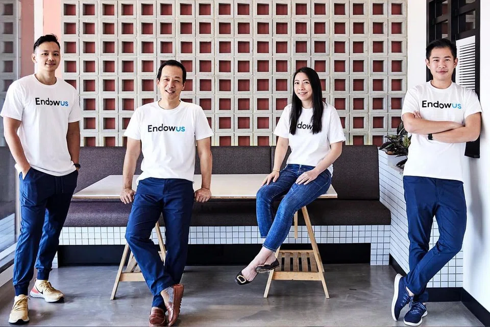 PASUKAN KEPIMPINAN ENDOWUS: (Dari kiri) Ketua pegawai pemasaran, Encik Jason Huan; Ketua pegawai pelaburan, Encik Samuel Rhee; Ketua pegawai klien, Cik So Sin Ting dan Ketua pegawai produk, Encik Lye Junxu.