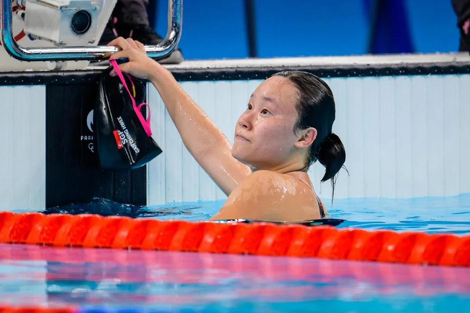 Gan Ching Hwee memecahkan dua rekod nasional dalam penampilan sulungnya di Olimpik. Perjalanannya menuju Paris dilanda kontroversi apabila beliau mendapat tempat mewakili Singapura dan bukan perenang Quah Ting Wen. Namun, penampilannya di Olimpik musim panas ini membuktikan beliau layak menjadi wakil Singapura di persada mata dunia.