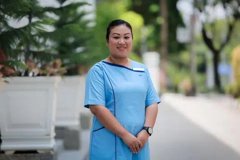 Jururawat Biasa (EN) di Universiti Hospital Nasional (NUH), Cik Siti Zulaiha Mohd Sukaimi, kini lebih bersedia merebut peluang mengikuti Diploma Bekerja dan Belajar Institut Pendidikan Teknikal (ITE) dalam bidang kejururawatan (WSDip) bagi membolehkannya meningkatkan kemahiran.