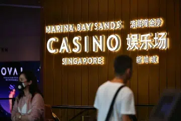 HADAPI SIASATAN: Kasino Marina Bay Sands mengatakan ia telah menyiasat setiap pernyataan kesalahan yang diperhatikan.