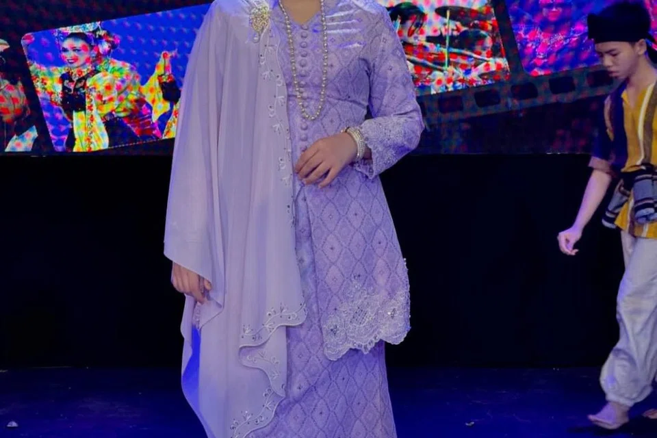 Ummi Umairah kini mencipta nama sebagai bakat remaja berpotensi besar dan mula beralih dari dibayangi kaitan keluarga bersama ibu saudaranya, Biduanita Negara, Datuk Seri Siti Nurhaliza.