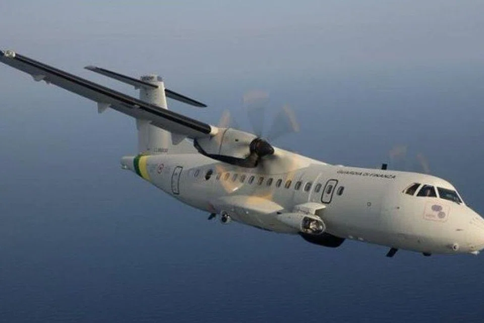 Pesawat jenis  ATR 42-500 mula diperkenalkan pada pertengahan 1990-an. 