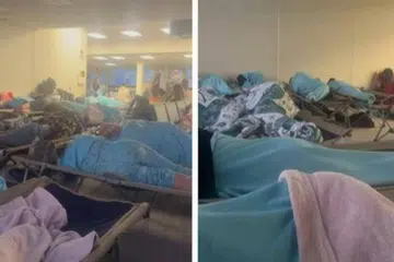 Penumpang pesawat BY49 milik TUI Airways terpaksa bermalam di Lapangan Terbang Antarabangsa Bangor akibat perbuatan dua penumpang lain yang merokok di dalam tandas ketika penerbangan.