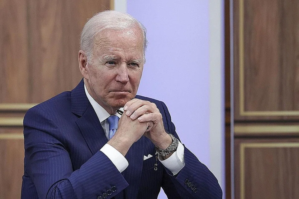 DIJANGKA BERTEMU: Jika lawatan Presiden Joe Biden ke Arab Saudi, termasuk pertemuan dengan Putera Mahkota Mohammed bin Salman, menjadi kenyataan, ia bertujuan mengukuhkan hubungan Amerika dan Arab Saudi sedang Encik Biden cuba mencari jalan bagi menurunkan harga minyak petrol yang tinggi di negaranya. - Foto-foto AFP, REUTERS