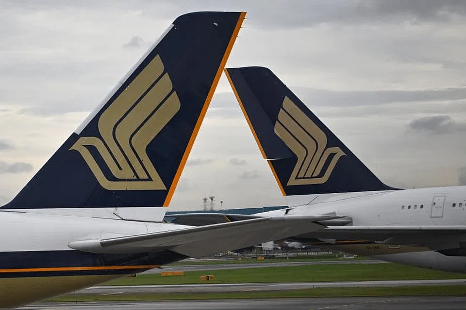 MASALAH TEKNIKAL: Penerbangan SIA yang meninggalkan Paris pada 11.20 malam Khamis dan sepatutnya tiba di Singapura pada 5.30 petang tadi telah dilencongkan ke Azerbaijan selepas ia mengalami masalah teknikal.