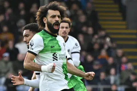 PEMAIN AZIMAT: Mohamad Salah seperti biasa akan menjadi ayam tambatan Liverpool apabila mereka menerima kunjungan United ke Anfield nanti. 