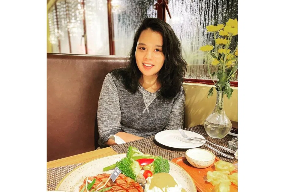 DERMA SUMSUM TULANG: Cik Diana, yang menderma sumsum tulangnya empat tahun lalu, berkata prosesnya agak serupa dengan menderma darah. - Foto ihsan DIANA ADNAN