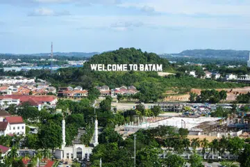 Batam mengalu-alukan persaingan daripada Zon Ekonomi Khas Johor-Singapura (JS-SEZ) tetapi turut menyatakan ia meniru zon ekonominya.