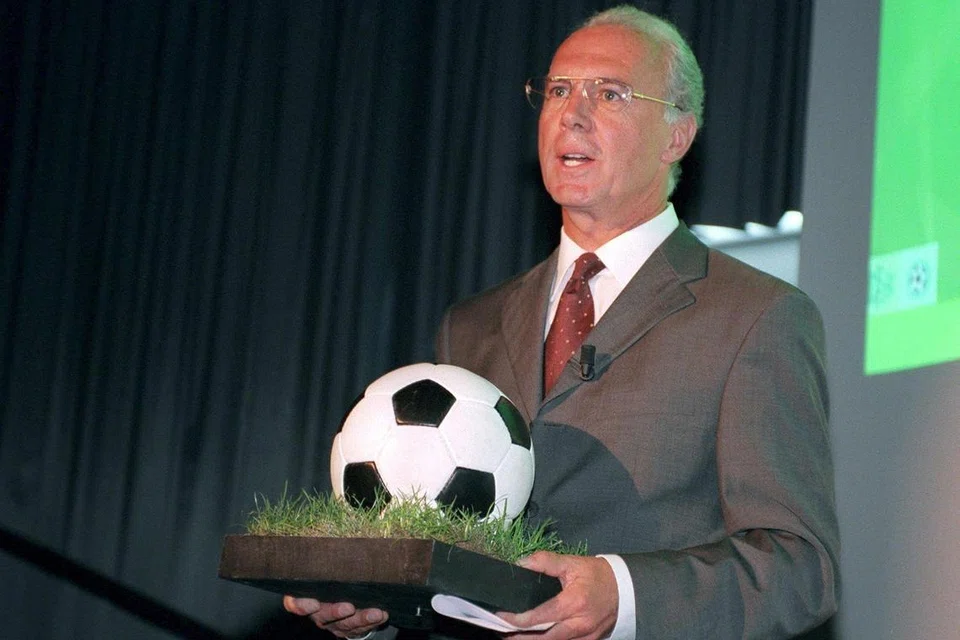 FRANZ BECKENBAUER: Meninggal dunia pada 7 Januari 2024 pada usia 78 tahun.