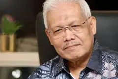 Ketua Pembangkang Malaysia, Datuk Seri Hamzah Zainudin, mahu gabung dua blok politik