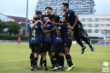 Hougang United mengakhiri musim Liga Perdana Singapura 2019 di tempat ketiga iaitu pencapaian terbaik kelab itu dalam liga. - Foto SINGAPORE PREMIER LEAGUE 
