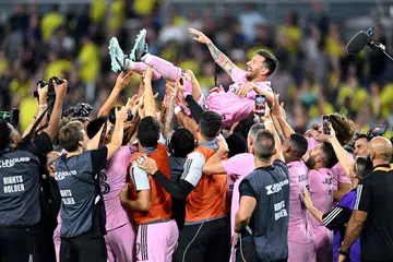 DIJULANG RAKAN SEPASUKAN: Lionel Messi mendapat perhatian semasa pasukan Inter Miami yang disertainya menjuarai final Piala Liga. 