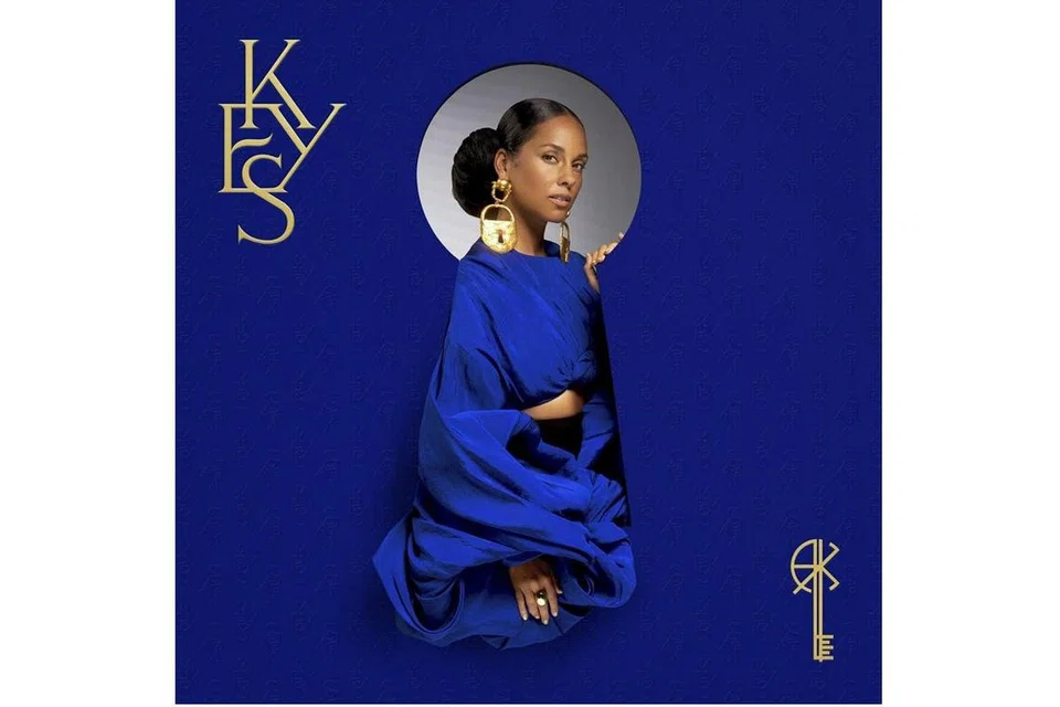 ALICIA KEYS: (kanan) Nama sebenar Alicia Augello-Cook. - Foto RCA