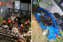 MENJADI TUMPUAN: Laporan Aliff Aziz dikenakan tuduhan baru di mahkamah dan teksi yang merempuh pagar di Keat Hong Close (gambar atas) mendapat perhatian di Facebook Berita Harian. - Foto fail