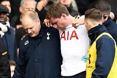 KECEDERAAN SERIUS: Tottenham akan kehilangan khidmat Vertoghen (berjersi putih) untuk jangka masa yang panjang selepas pemain itu mengalami kecederaan pada ligamen buku lalinya. - Foto REUTERS