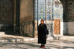 Amiera Raushan terpesona dengan seni bina bangunan di Dataran Registan di kota bersejarah Bukhara. 