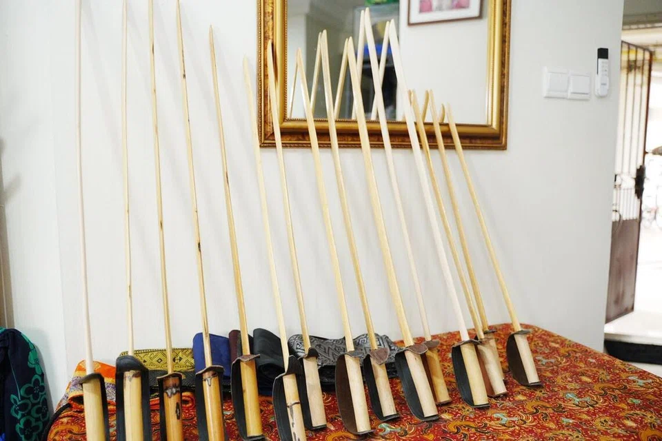 Singapura, pedang, pencak pedang, Bawean, Zazali Shahwan