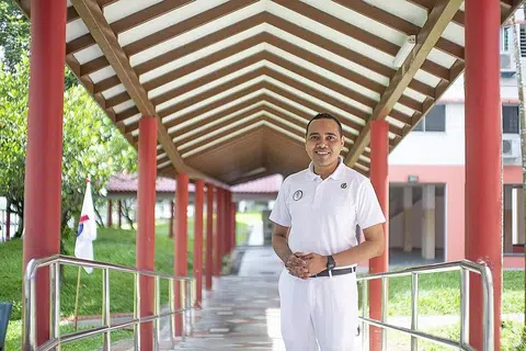 ENCIK ZHULKARNAIN: Antara isu yang ingin beliau perjuang jika diundi adaalah mobiliti sosial. Meskipun sesetengah pihak menganggap isu ini khusus bagi sesebuah masyarakat, beliau yakin pendekatan menanganinya harus berubah menjadi lebih menyeluruh dan dinaikkan menjadi isu nasional. Ini kerana menurutnya, isu masyarakat juga sering terkait dengan isu nasional. - Foto BH oleh HARITH MUSTAFFA