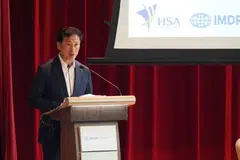 Menteri Kesihatan dan Menteri Penyelaras bagi Dasar Sosial, Encik Ong Ye Kung, berkata rangka kerja baru itu bertujuan untuk menangani “perkembangan dalam AI, seperti AI generatif, bagi menyokong inovasi dengan lebih baik.”