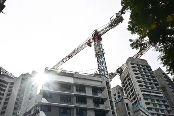 Dalam satu kenyataan Lembaga Perumahan dan Pembangunan (HDB) pada 4 Oktober, lebih 1,900 flat tersebut akan ditawarkan dalam 10 daripada 15 projek Bina Ikut Tempahan (BTO) yang akan dilancarkan.