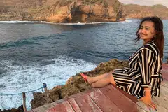 MENGAKU SALAH: Personaliti media sosial, Lina Mukherjee dihukum penjara dua tahun selepas mengaku salah mengungkapkan ‘bismillah’ sebelum makan keropok khinzir  