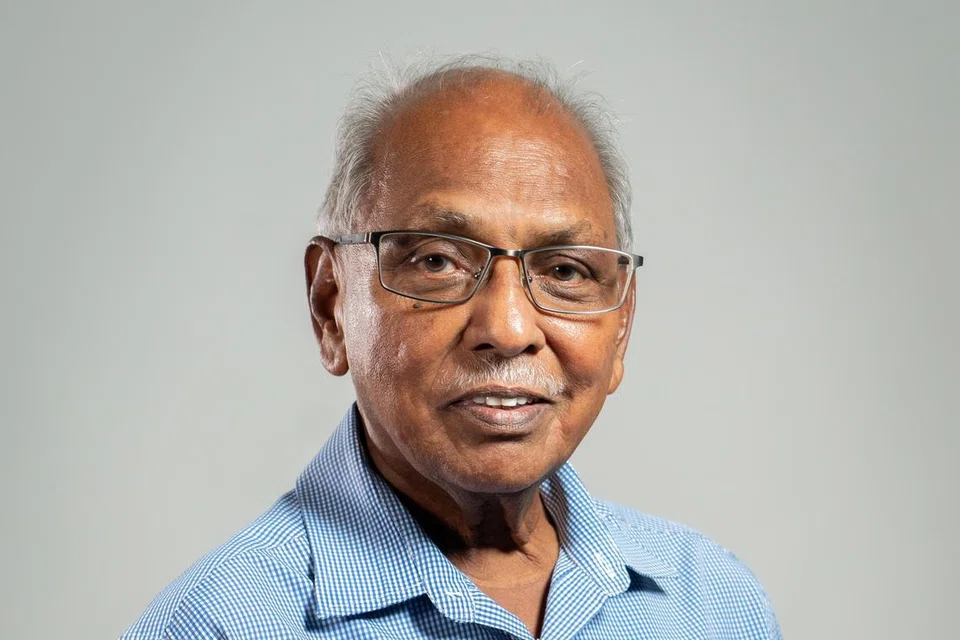 SETIAP ANAK ANGKAT BERHAK TAHU: Encik M. Subramaniam menguruskan dokumentasi untik proses pengambilan anak angkat dari 1970-an.