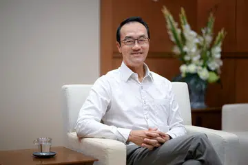 Menteri Negara Kanan (Kesihatan merangkap Tenaga Manusia), Dr Koh Poh Koon telah meminta untuk meletak jawatan daripada jawatan awam atas sebab-sebab keluarga.